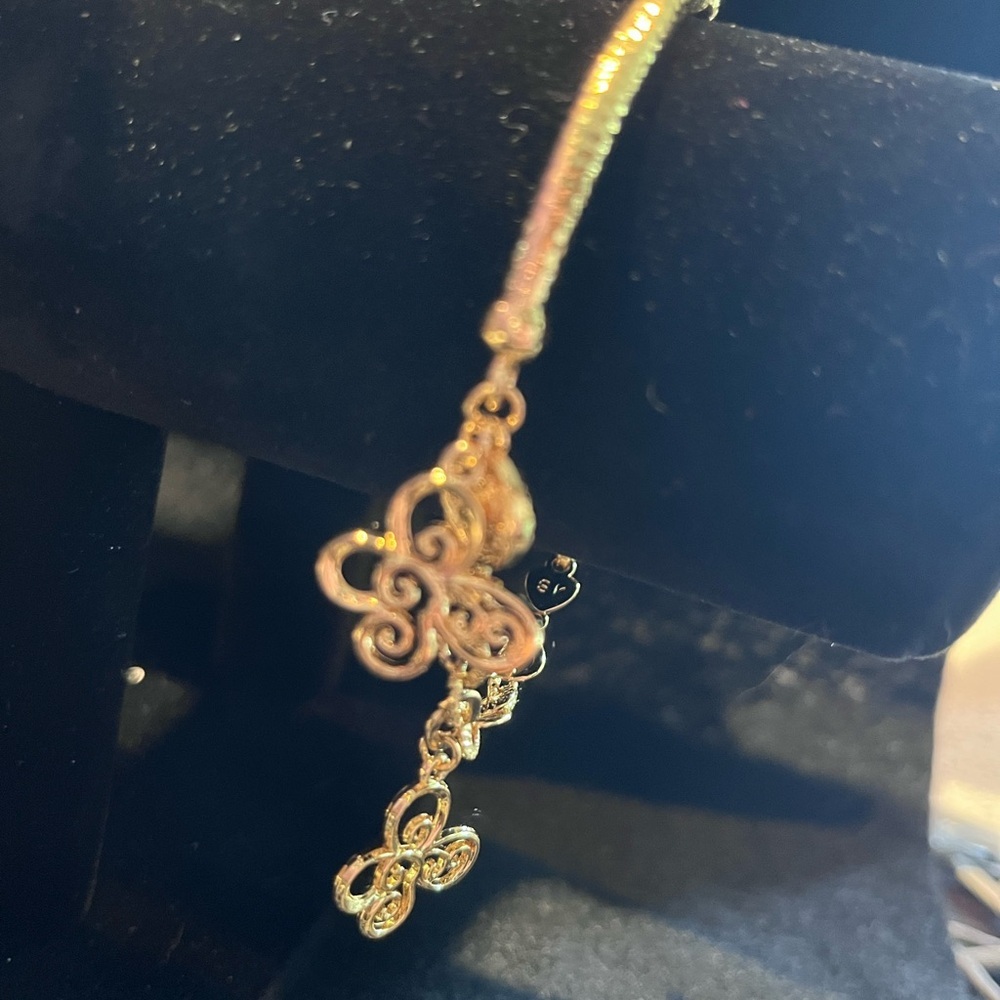 Gold Plated Charm Bracelet - Flowers - Picture 4 of 4